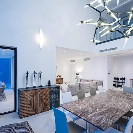 Designer Few Steps From Azure Blue Sea Villa Brna