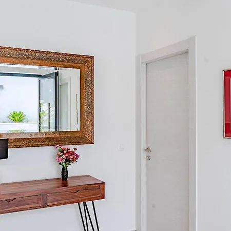 Villa Designer Few Steps From Azure Blue Sea *