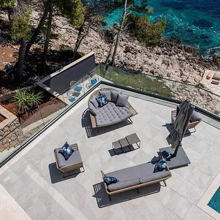 Villa Designer Few Steps From Azure Blue Sea *