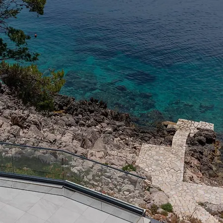 Villa Designer Few Steps From Azure Blue Sea *